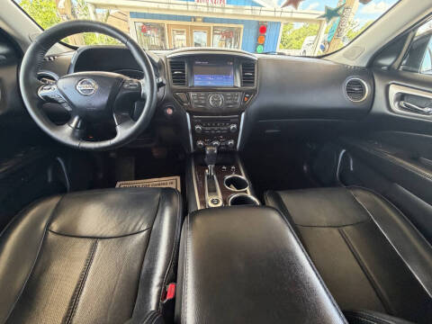 2015 Nissan Pathfinder Platinum