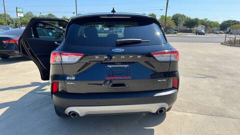 2021 Ford Escape SEL