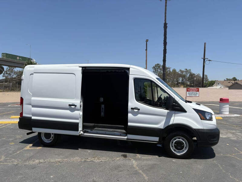 2025 Ford Transit 250