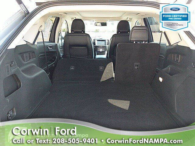 2019 Ford Edge Titanium