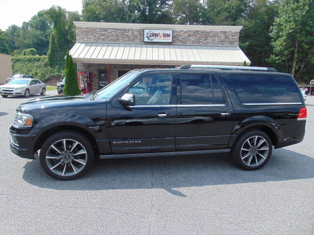 2016 Lincoln Navigator L for sale at Driven Pre-Owned in Lenoir, NC