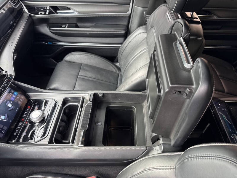 2022 Jeep Grand Wagoneer Series II