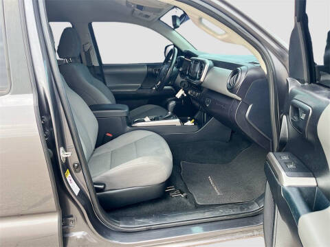 2017 Toyota Tacoma SR5 V6