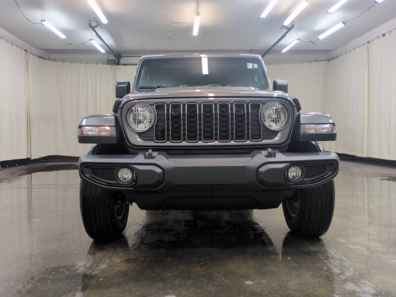 2025 Jeep Gladiator NightHawk