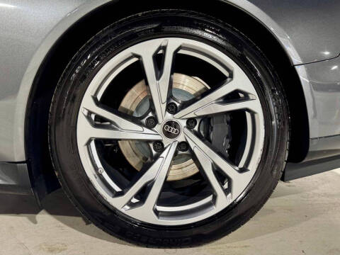 2023 Audi e-tron GT quattro Premium Plus