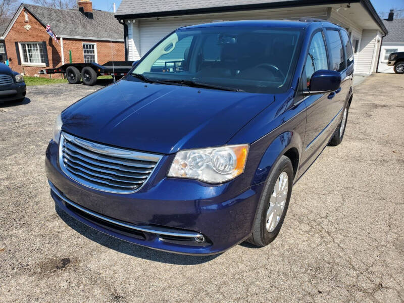 2014 Chrysler Town and Country for sale at ALLSTATE AUTO BROKERS in Greenfield IN
