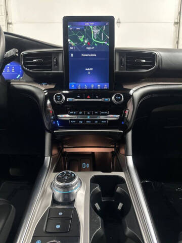 2022 Ford Explorer Platinum