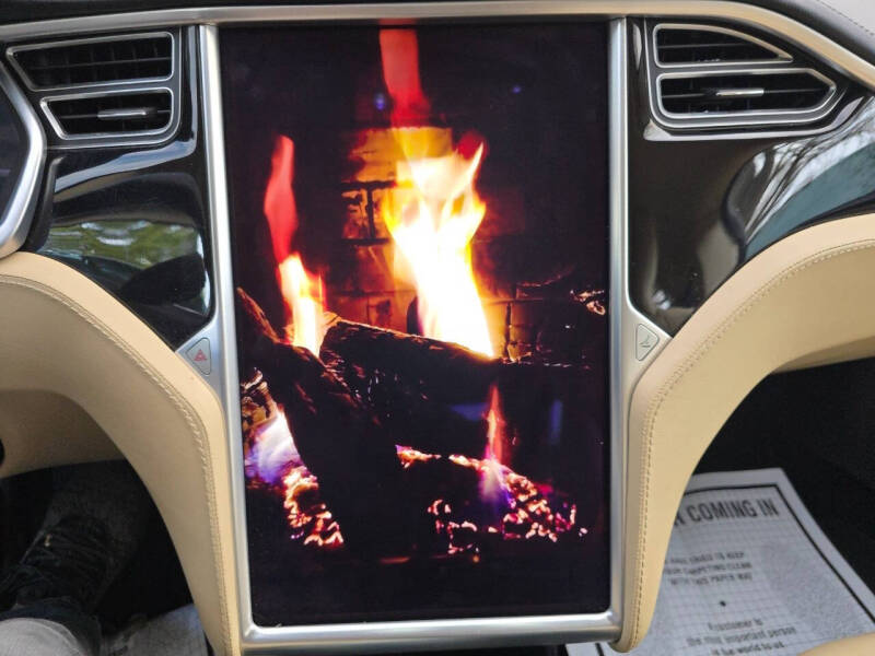 2013 Tesla Model S