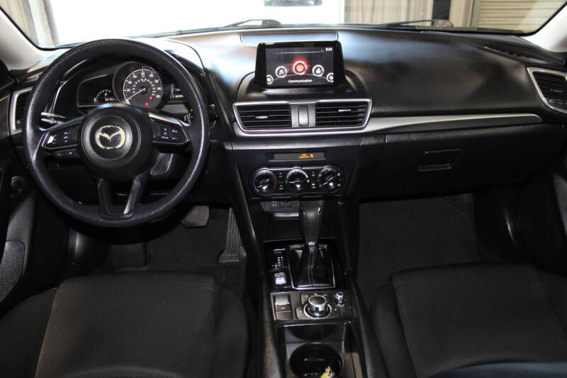 2017 Mazda MAZDA3 Sport