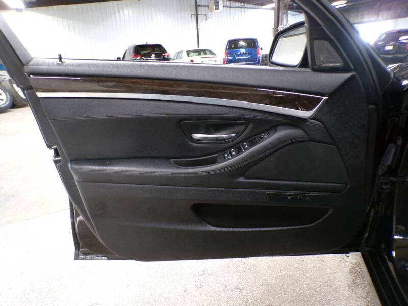 2016 BMW 5 Series 550i xDrive