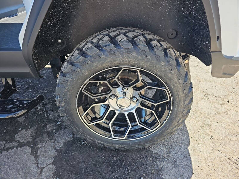 2024 Evolution Maverick  4