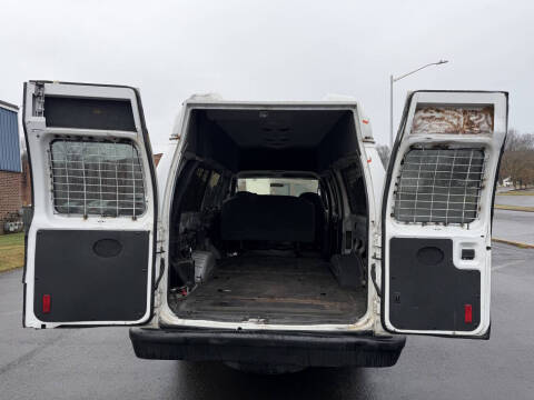 2010 Ford E-Series E-350 SD XLT