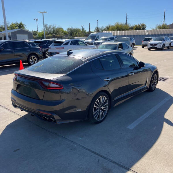 2019 Kia Stinger Premium