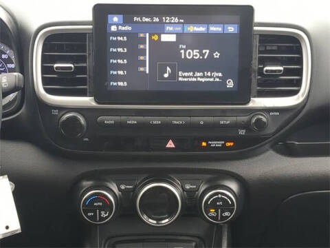 2022 Hyundai Venue SEL