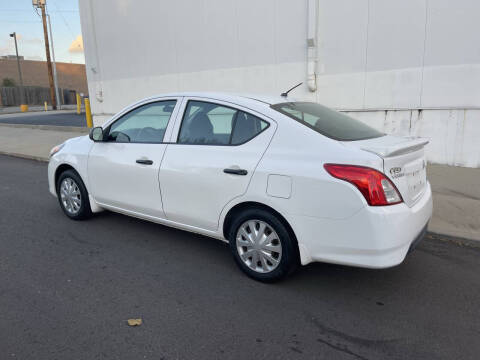 2015 Nissan Versa 1.6 S Plus