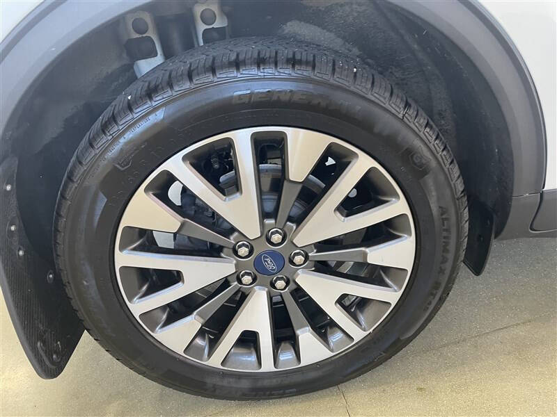 2020 Ford Escape Titanium