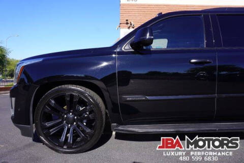 2019 Cadillac Escalade Luxury