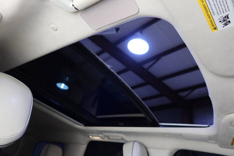 2022 Lincoln Navigator Black Label