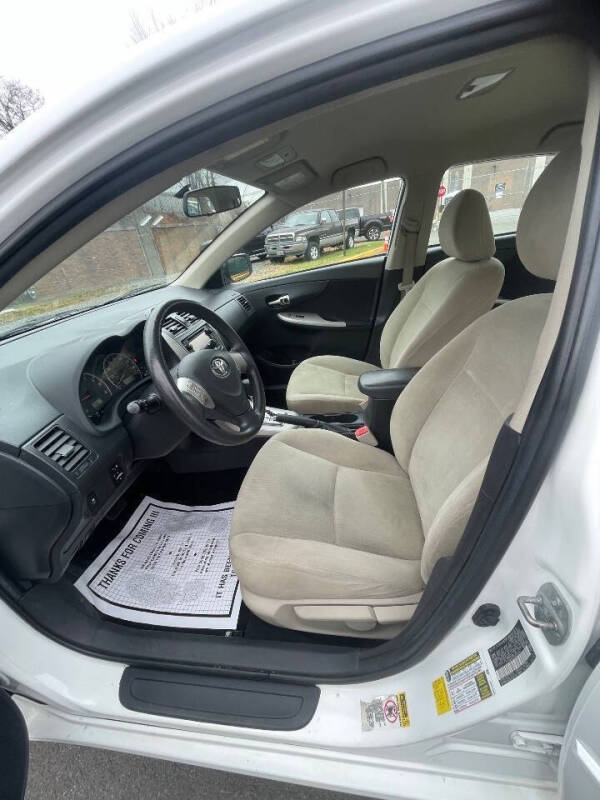 2013 Toyota Corolla LE