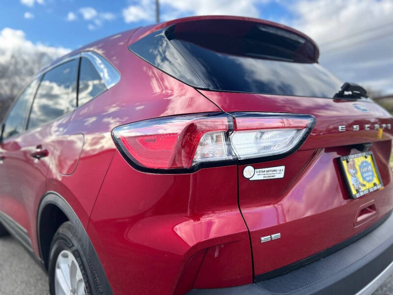 2020 Ford Escape SE