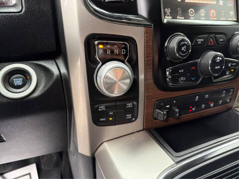 2017 RAM 1500 Laramie