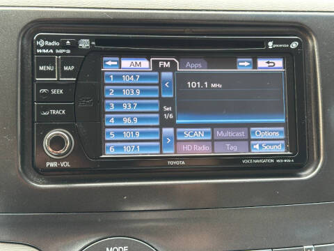 2014 Toyota Sienna XLE 8-Passenger