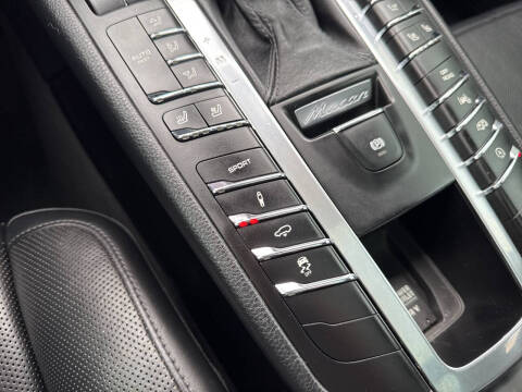 2017 Porsche Macan GTS