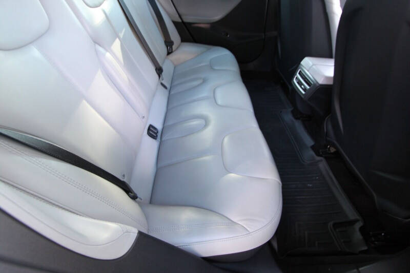 2016 Tesla Model S P90D