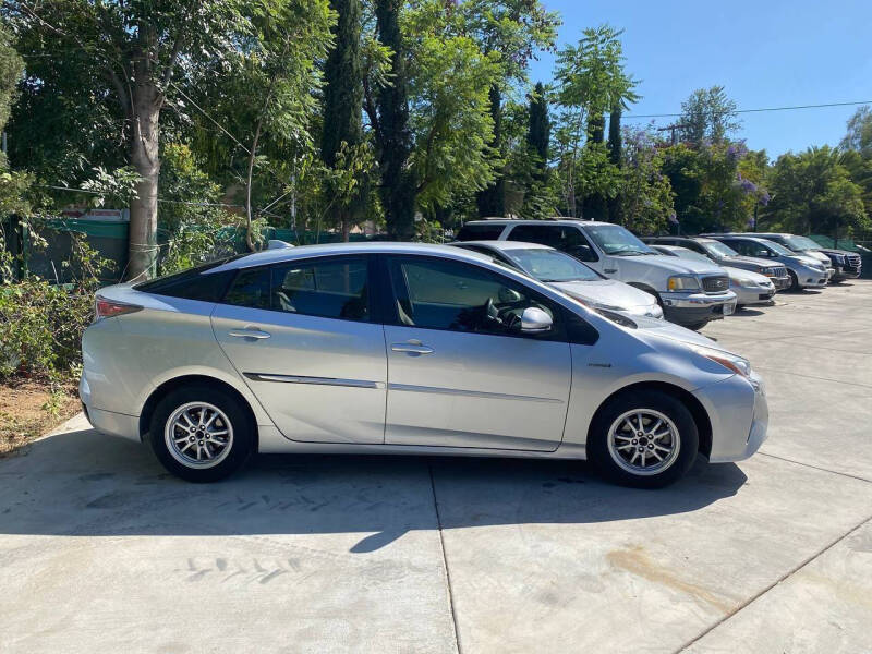 2016 Toyota Prius Two