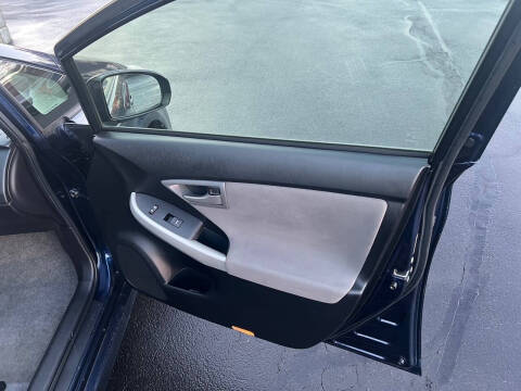 2012 Toyota Prius Two