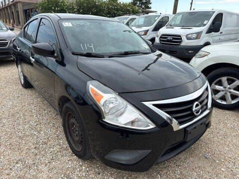 2019 Nissan Versa SV