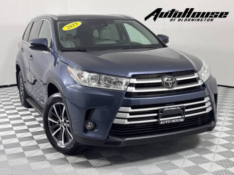 2019 Toyota Highlander for sale at Auto House of Bloomington in Bloomington IL