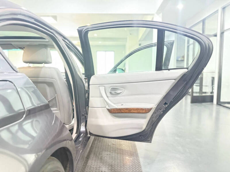 2006 BMW 3 Series 325i