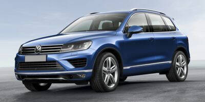 2017 Volkswagen Touareg for sale at HOUSE OF CARS CT in Meriden CT