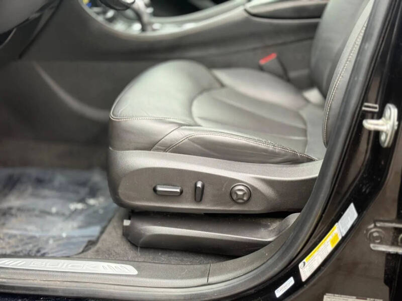 2017 Buick Envision Essence