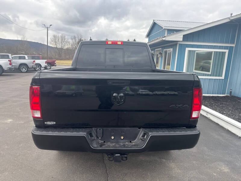 2019 RAM 1500 Classic SLT