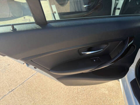 2015 BMW 3 Series 320i