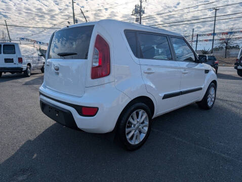 2012 Kia Soul +