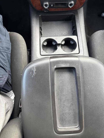 2013 Chevrolet Suburban LS