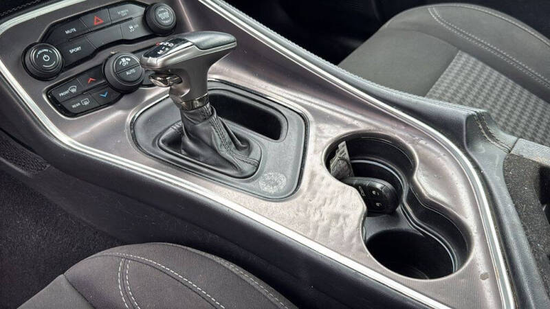 2020 Dodge Challenger SXT