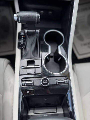 2022 Kia K5 EX