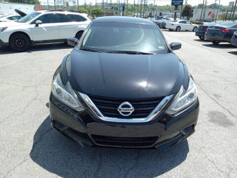 2016 Nissan Altima for sale at Auto Villa in Danville VA