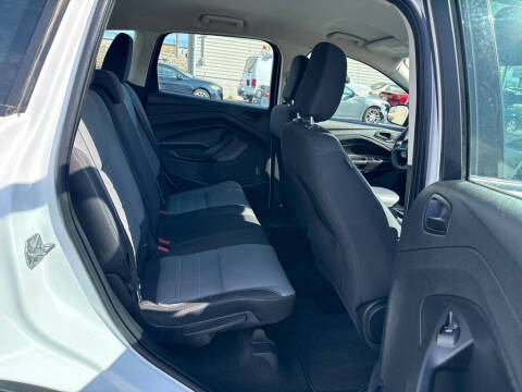 2019 Ford Escape S