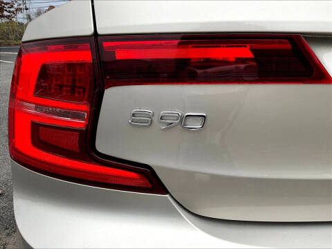 2018 Volvo S90 T5 Momentum