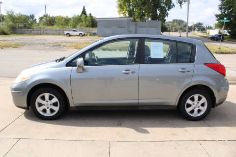2008 Nissan Versa 1.8 SL