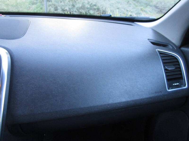 2016 Volvo XC60 T5 Drive-E Platinum