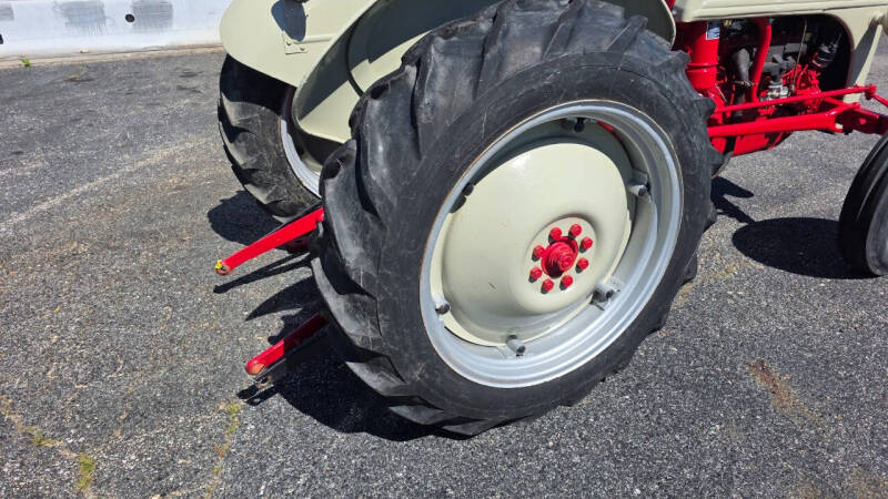 1952 Ford 8N Tractor