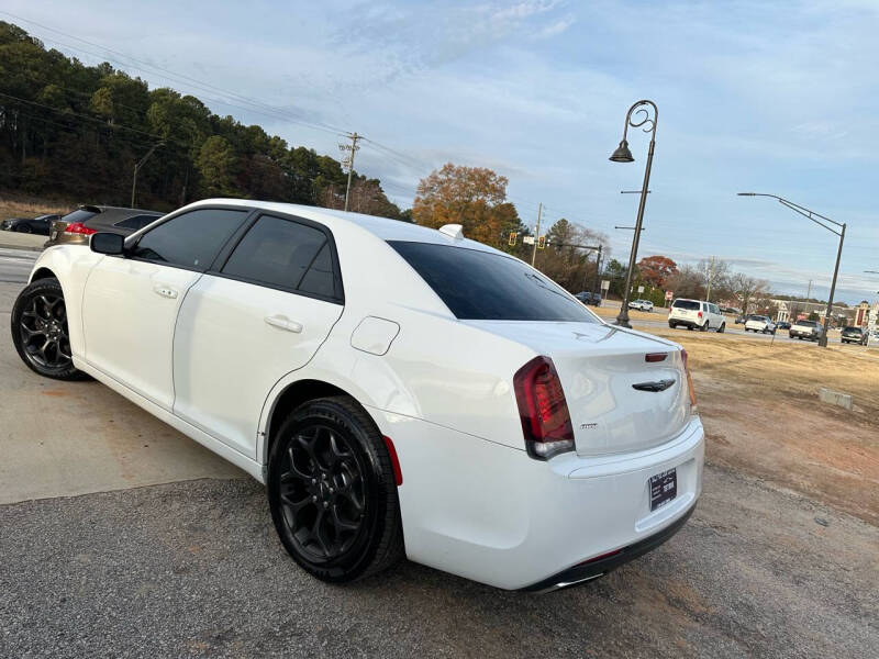 2019 Chrysler 300 S photo 5