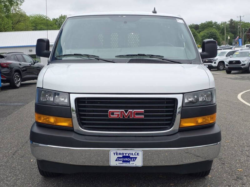 2023 GMC Savana 2500