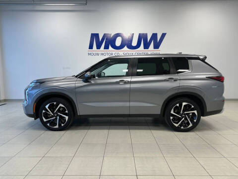 2022 Mitsubishi Outlander SE